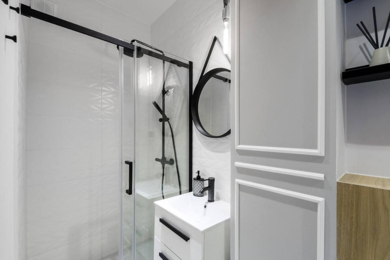 Andersa 10 By Homeprime Warschau Buitenkant foto